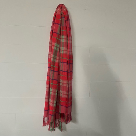 Pink plaid scarf - Picture 3 of 3